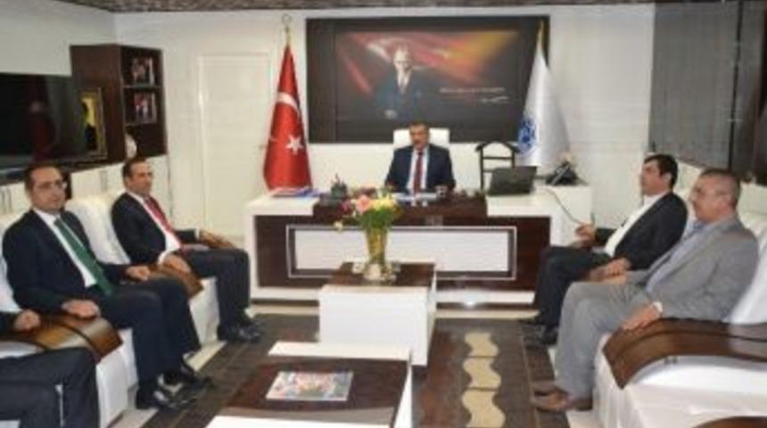 Yeni Malatyaspor Y&ouml;netimi, Başkan G&uuml;rkan&rsquo;ı Ziyaret Etti