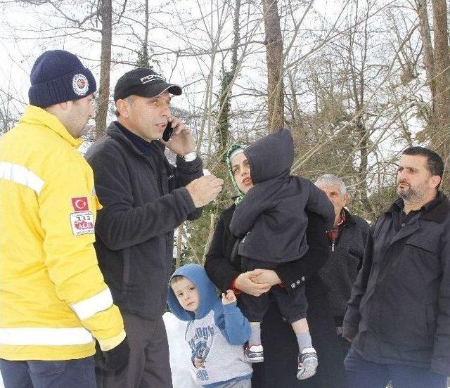 Rize’de 3 Yaşındaki Hasta Paletli Ambulans İle Kurtarıldı