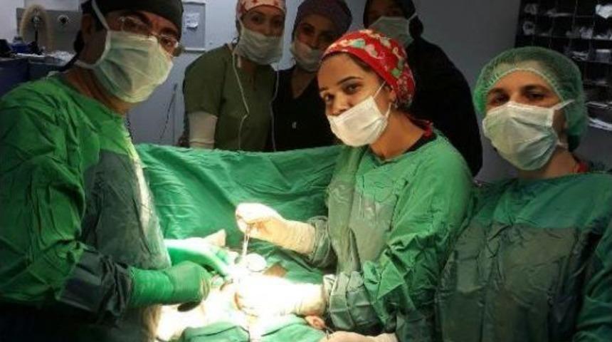 1.5 Yaşındaki Mihriban'ın Karnından 10 Santimlik Kist &Ccedil;ıktı