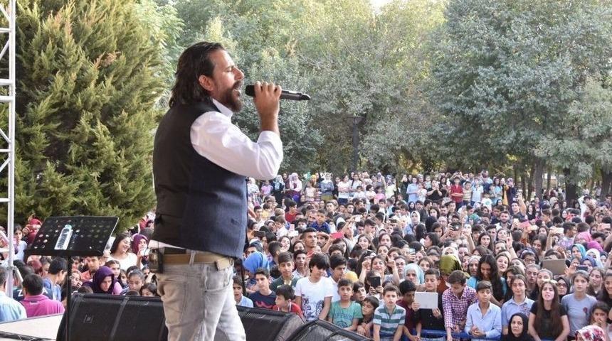 Gece Yolcuları Grubuna B&uuml;y&uuml;k İlgi