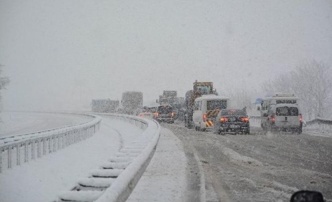 Balıkesir-bursa-izmir Yolları Kapandı