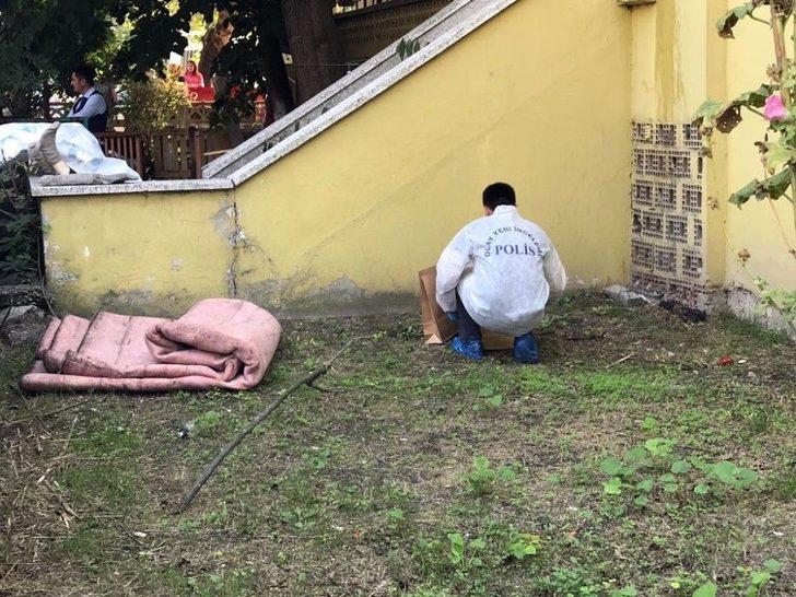 Çatıdan Düşen 91 Yaşındaki Adam Hayatını Kaybetti G1