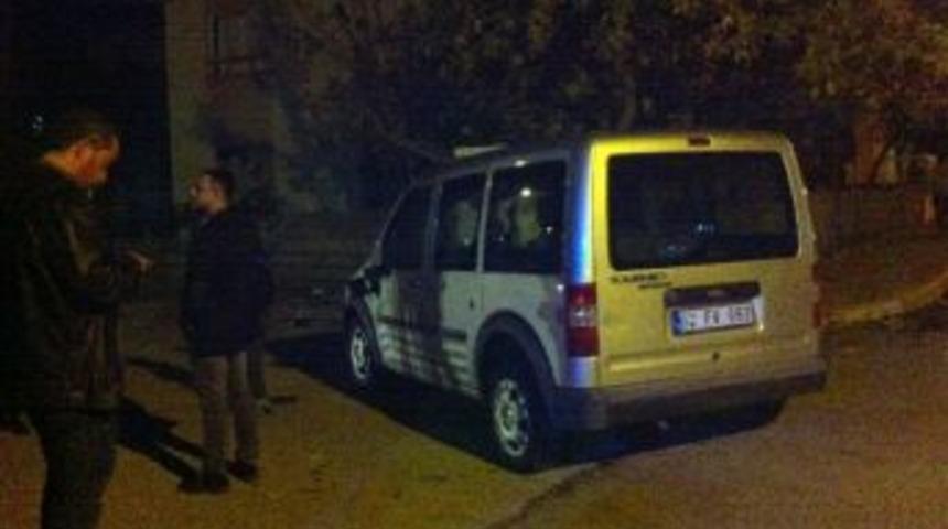 Yaralı Halde Kaza Yerinden Ka&ccedil;tılar