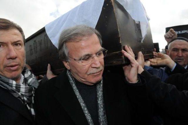 Mehmet ali şahin, eşinin cenazesinde ağladı 2