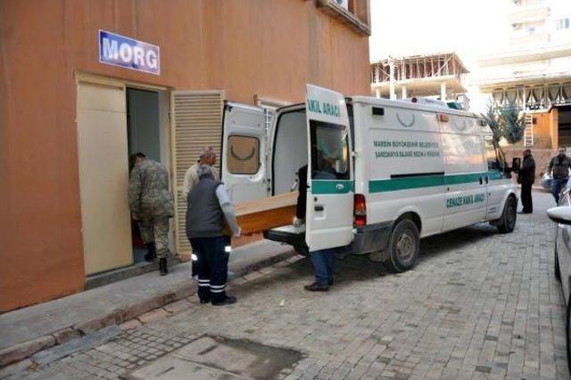 Suriyeli k&uuml;rt sığınmacı, kalaşnikofla anne- babasını taradı 2