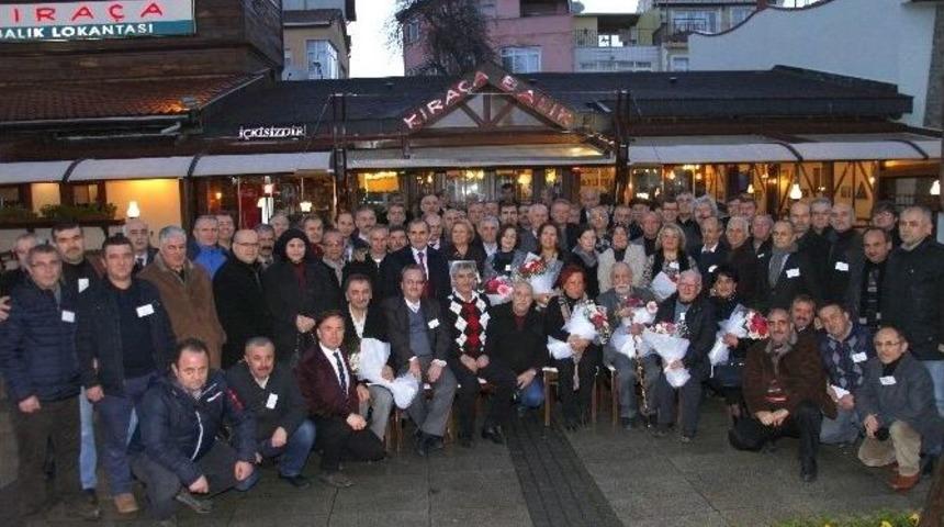 35 Yıllık Mezunlar, 91 Yaşındaki &Ouml;ğretmenleriyle Buluştu