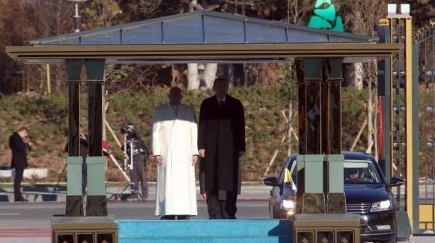 Papa francesco u&ccedil;akta konuştu (3)