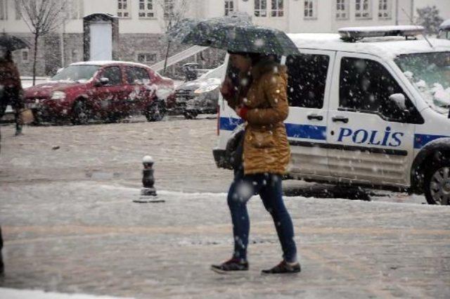 Yalova'da Kar Yağışı