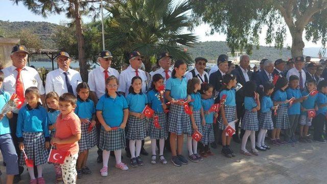 Gazileri Bağırlarına Bastılar 1