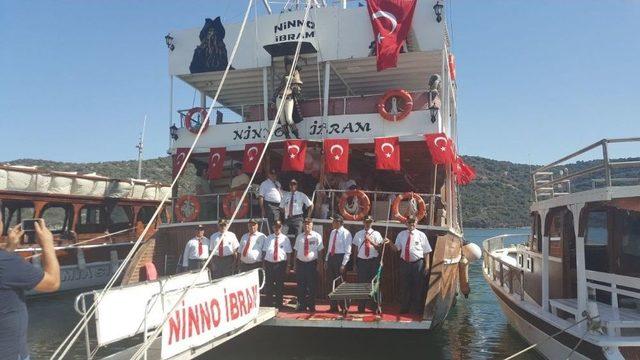 Gazileri Bağırlarına Bastılar 3