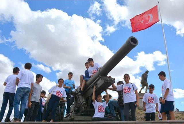 Tunceli’den Gelen Öğrenciler Afyonkarahisar’da Ağırlandı