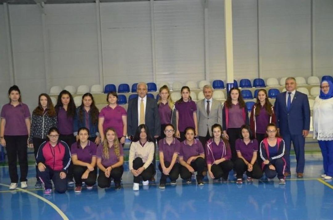 Vali G&uuml;ven&ccedil;er Akhisar&rsquo;da Temaslarda Bulundu