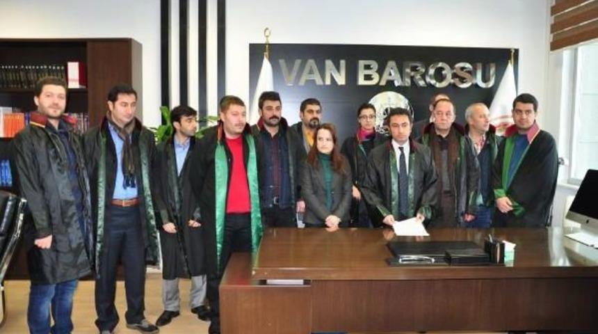 Van barosu'ndan 2 avukata g&ouml;zaltı tepkisi
