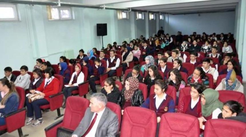 Adıyaman'da lise &ouml;ğrencilerine madde bağımlılığı semineri