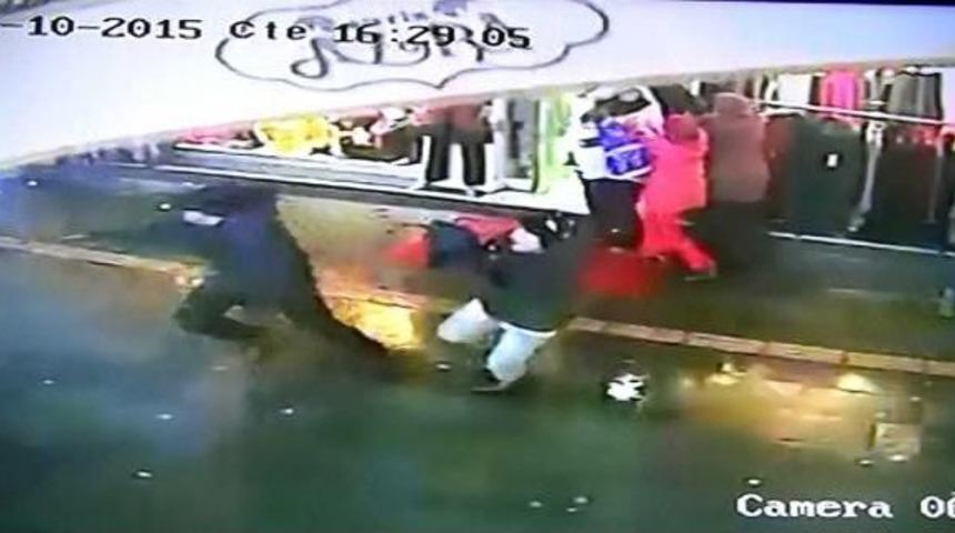 &Ccedil;&ouml;ken Tarihi Uzun &Ccedil;arşıda Canlarını Zor Kurtardılar