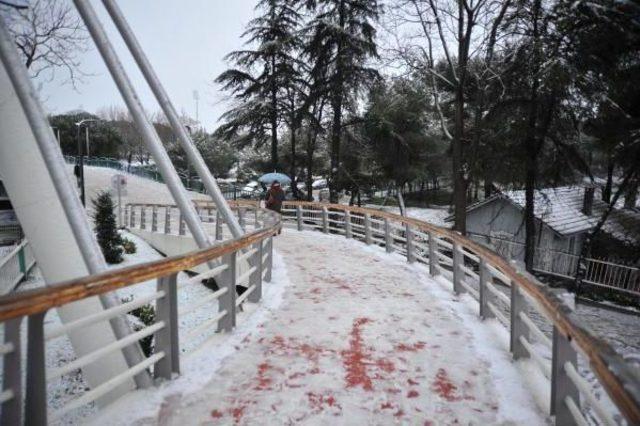 Balıkesir in Il&ccedil;elerinde Kar Kabusu Geri D&ouml;nd&uuml; 1