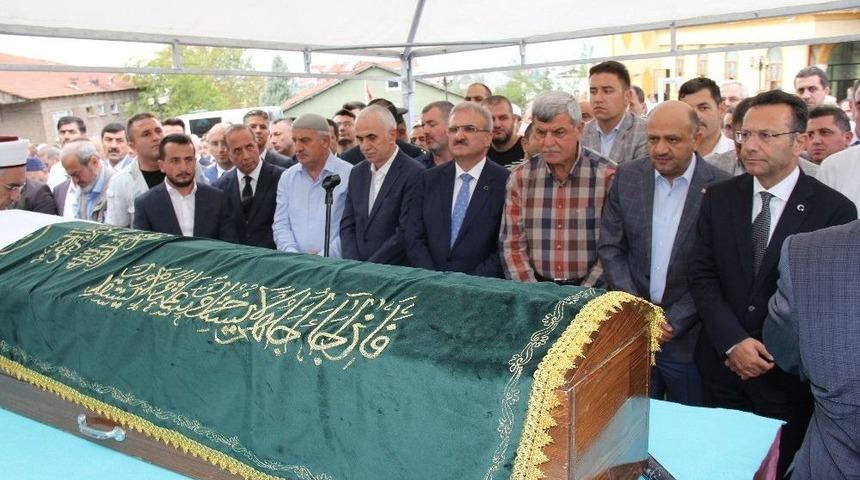 Başkan Karaosmanoğlu&rsquo;nun Babası Son Yolculuğuna Uğurlandı
