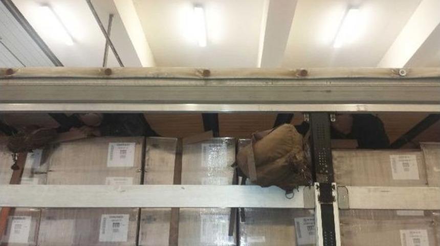 Kapıkule&rsquo;de 25 Ka&ccedil;ak G&ouml;&ccedil;men Yakalandı