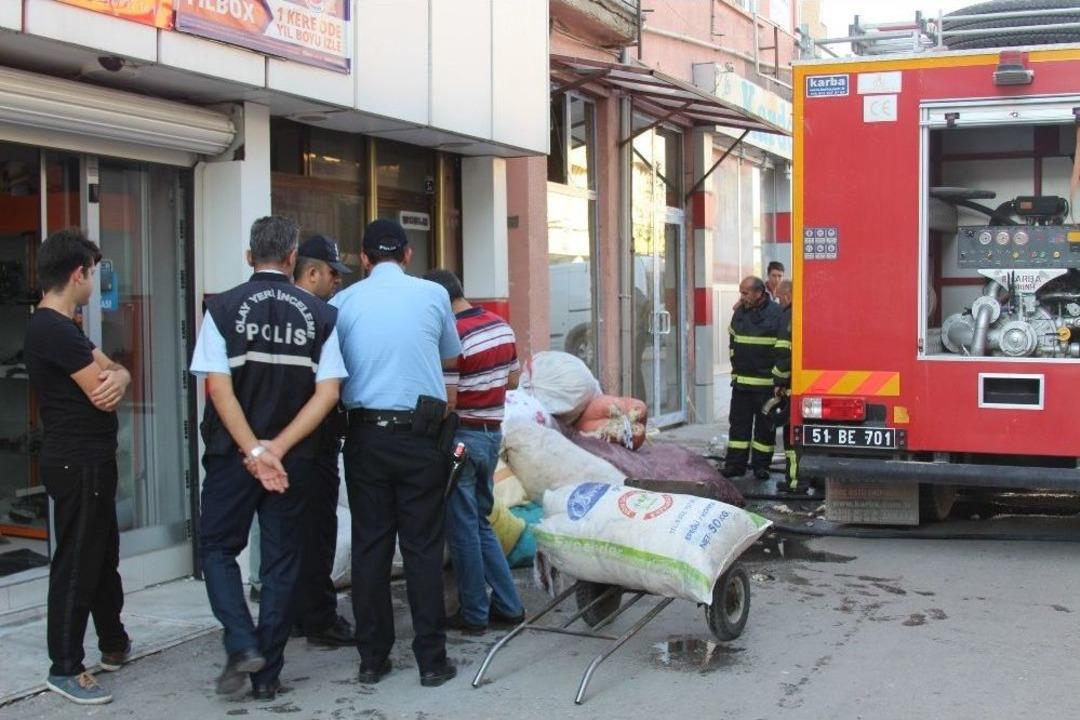 Yorgancı Deposunda Yangın &Ccedil;ıktı