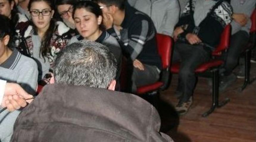 Dolunay Derneği Liseli Gen&ccedil;lere İlk Yardımı Anlattı