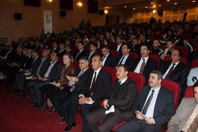 Yeşilay Cemiyeti&rsquo;nden &lsquo;gen&ccedil;lik Ve Bağımlılık&rsquo; Konferansı 1