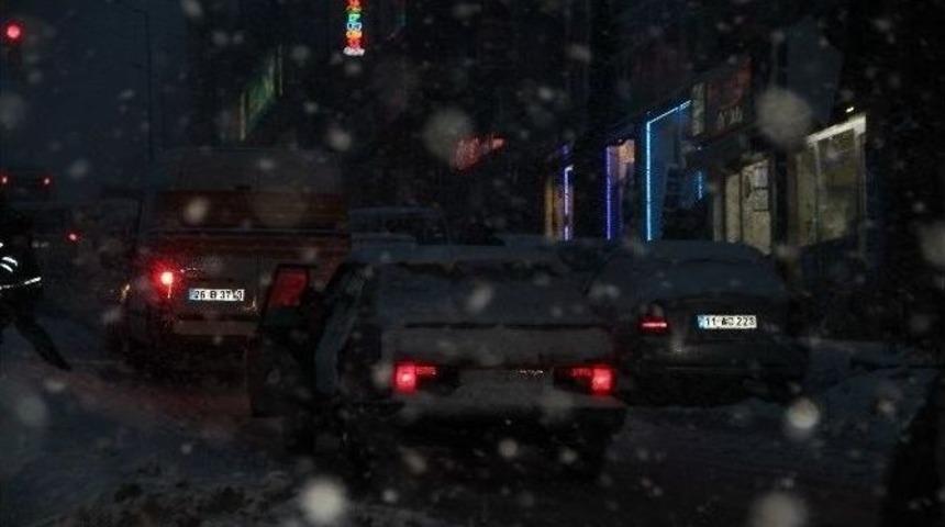 Bilecik&rsquo;te Kar Hayatı Fel&ccedil; Etti