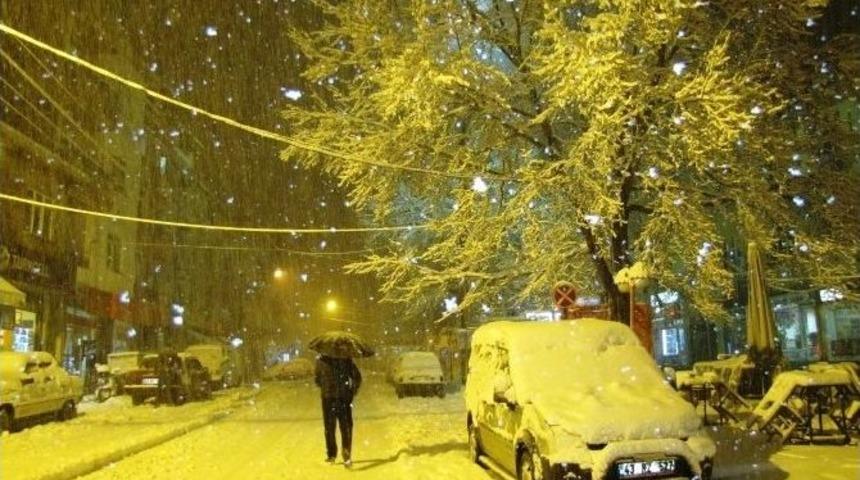 Hisarcık&rsquo;ta Yoğun Kar Yağışı