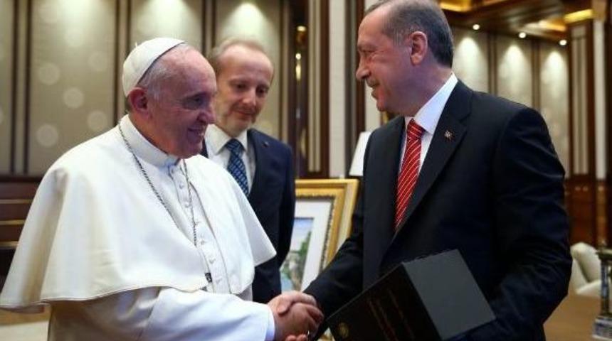 Papa francesco u&ccedil;akta konuştu (5)