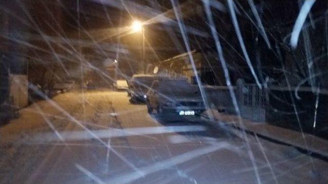 Demirci&rsquo;de Kar Hayatı Olumsuz Etkiledi 1