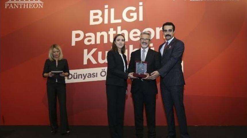 Nil&uuml;fer Belediyesi&rsquo;ne Bilgi&rsquo;den &ldquo;&uuml;st&uuml;n Başarı&rdquo; &Ouml;d&uuml;l&uuml;