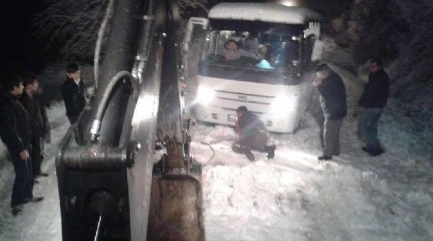 Demirci'de Okullar 1 G&uuml;n Tatil Edildi