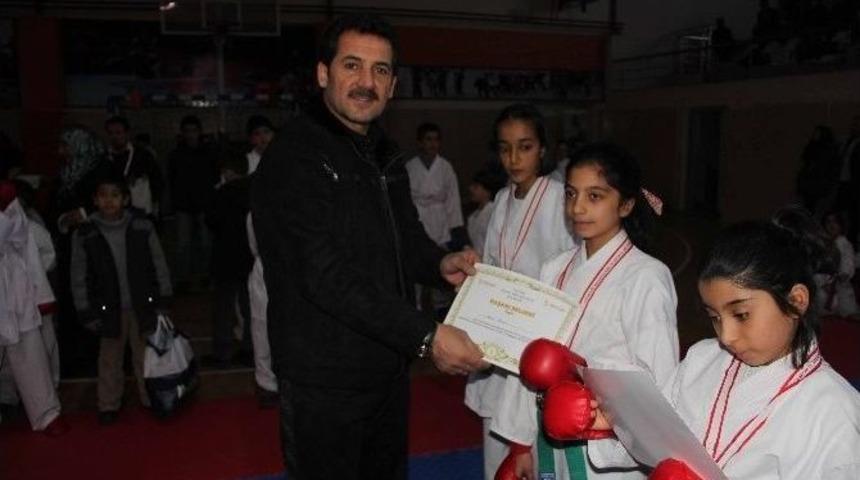 Van&rsquo;da Karate İl Birinciliği Sona Erdi