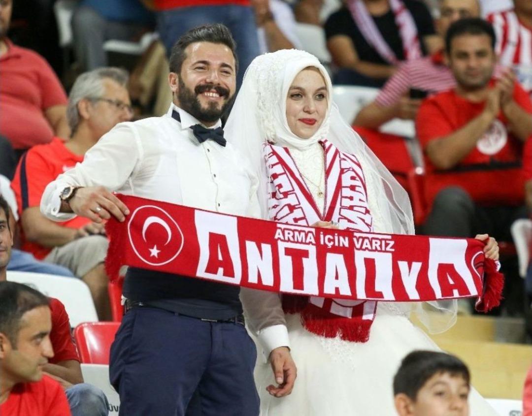 S&uuml;per Lig: Antalyaspor: 2 - Osmanlıspor: (ilk Yarı)