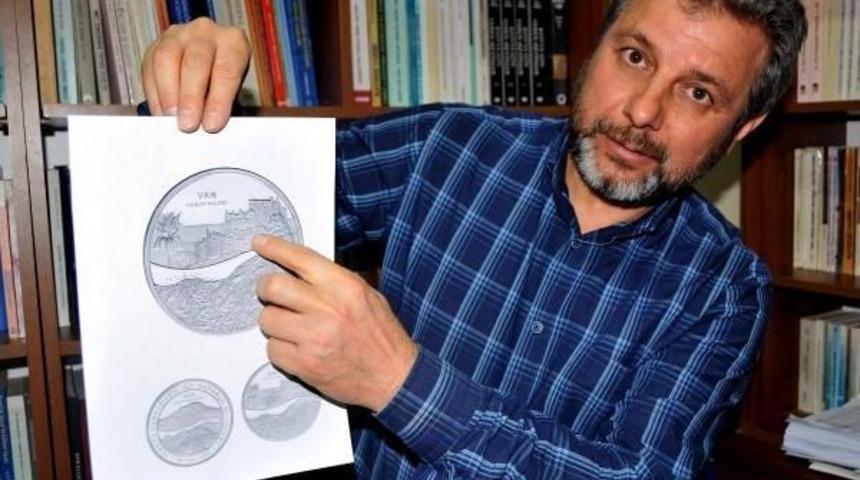 Paraların Üzerine Van Gölü Balığı Ve Hoşap Kalesi Var