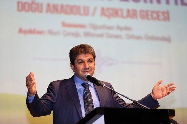 Aşıklar Esenler’de Atıştı