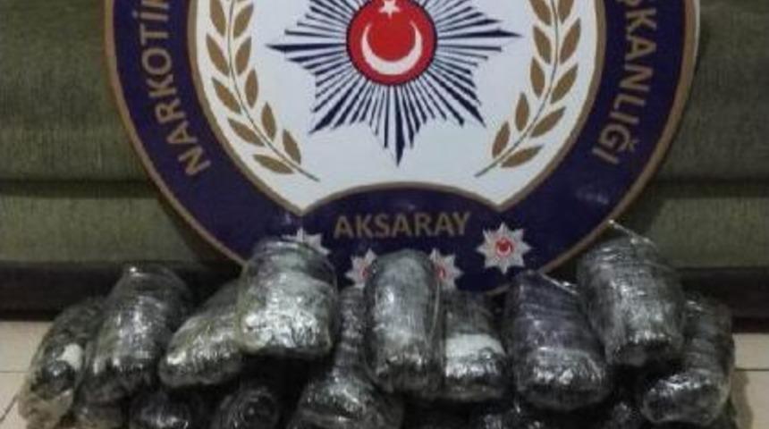 Yolcu Otob&uuml;s&uuml;nde 11 Kilo Esrar Ele Ge&ccedil;irildi