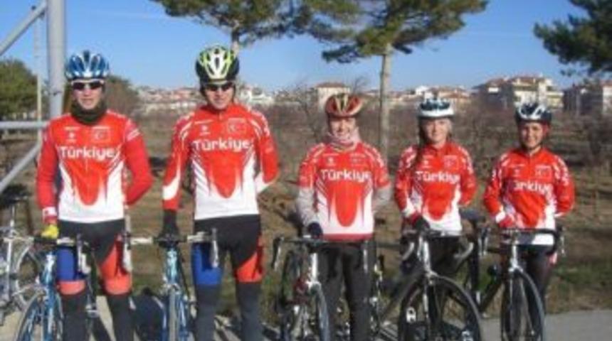 Karamanlı Bisikletçilere Milli Görev