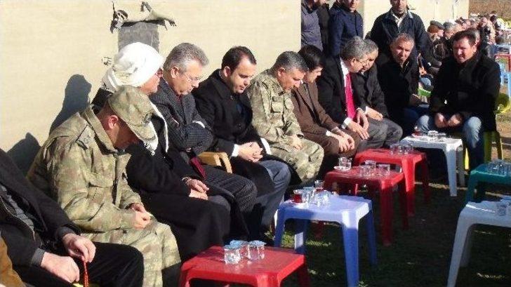 Mardin Valisin Taşkesen’den İntihar Eden Gencin Ailesine Ziyaret G5