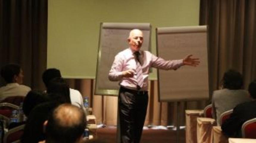 Prof. Dr. Yıldırım &Uuml;&ccedil;tuğ&rsquo;dan Sınıfta Etkili Olma Dersi