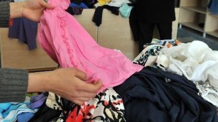 Kedap İhtiya&ccedil; Sahibi Vatandaşların Yanında