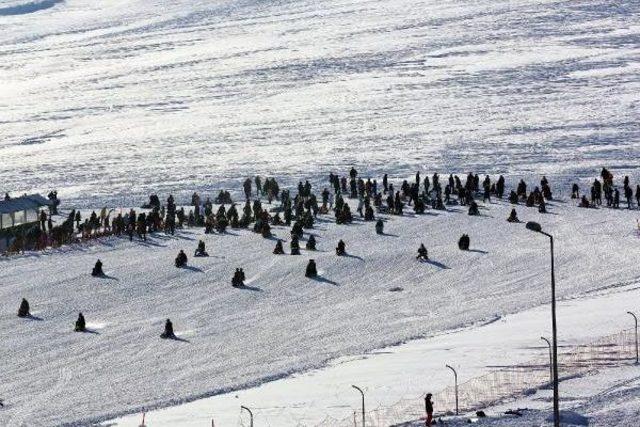 Hafta Sonu 60 Bin Kişi Erciyes’E Çıktı