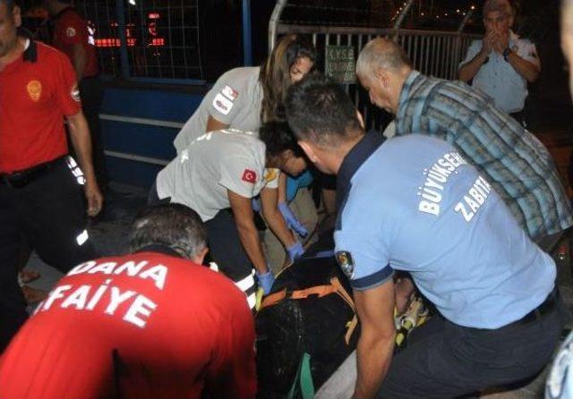 Otomobil Kanala U&ccedil;tu: 1 Yaralı 1