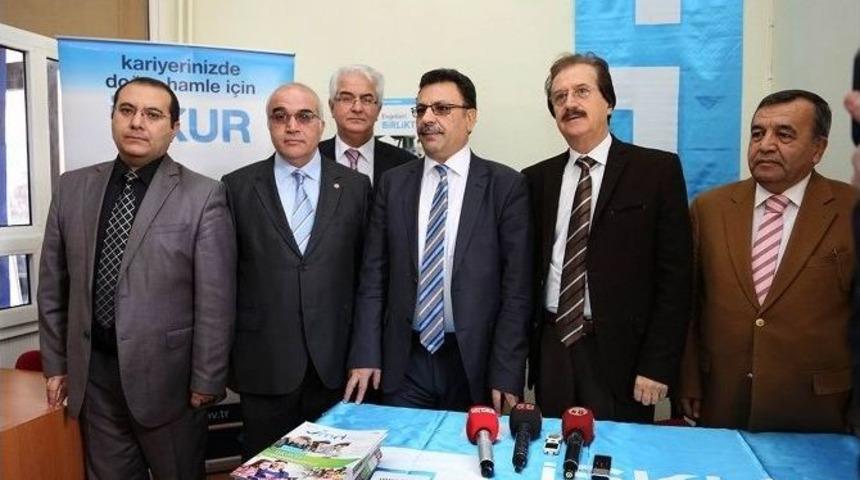 İş-kur&rsquo;dan &Uuml;niversite &Ouml;ğrencilerine İş İmkanı