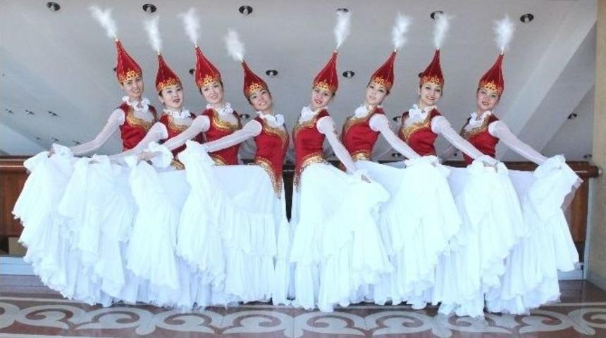 Eskişehir&rsquo;de T&uuml;rkiye Ve Kazakistan Dostluk Konseri