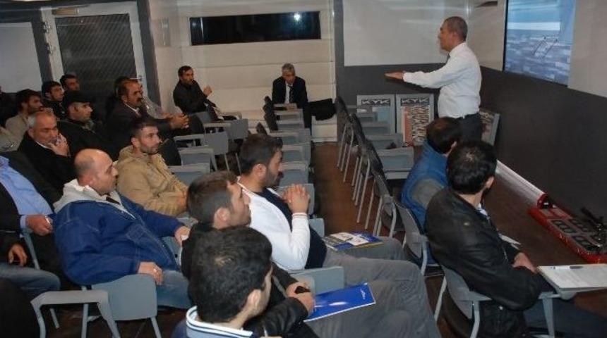 Kyk Yapı Kimyasalları Eğitim Tırı Didim&rsquo;de Seminer Verdi