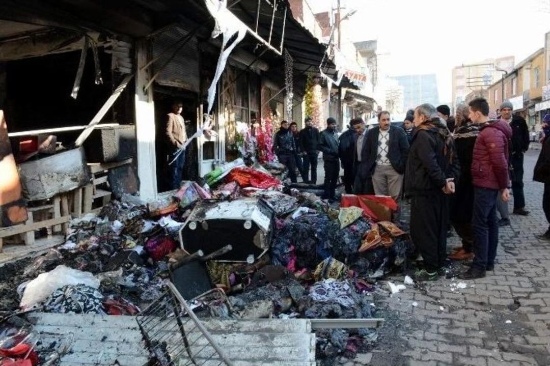 Siverek&rsquo;te 2 Katlı İş Yeri K&uuml;l Oldu