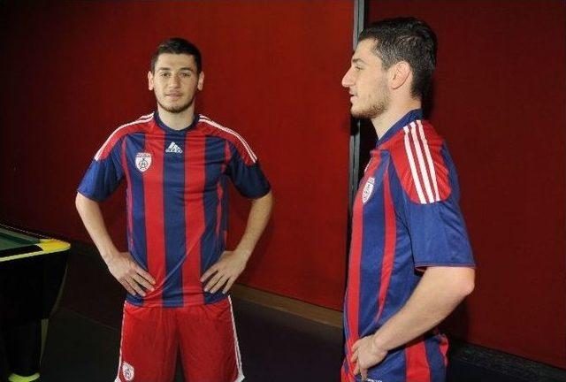 Antınordu&rsquo;da İlk İmza 1