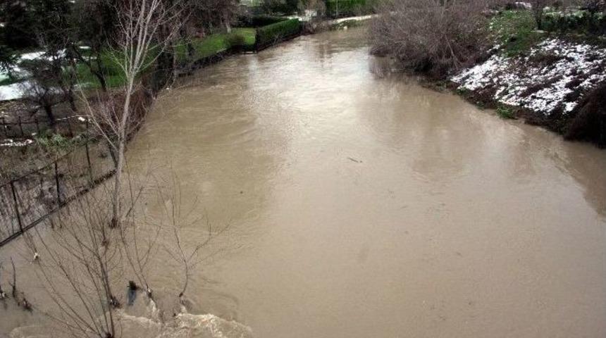 (özel Haber) Bursa’da Dereler Taşma Noktasına Geldi