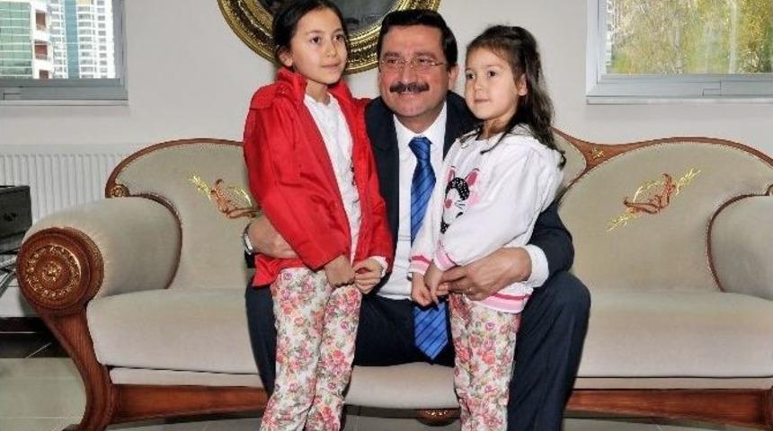 Ke&ccedil;i&ouml;ren Belediyesi İhtiya&ccedil; Sahibi &Ccedil;ocukları Sevindirdi