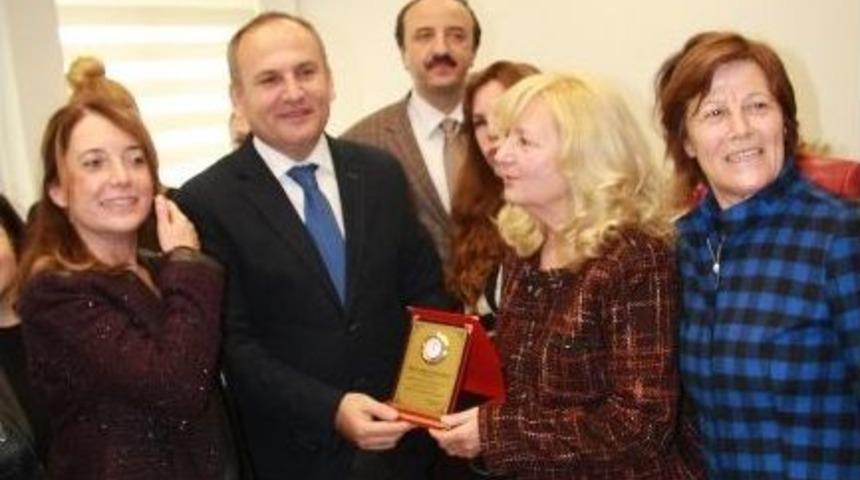 Didimli Yardımsevenler Hastaneye Panoramik Diş R&ouml;ntgen Cihazı Bağışladı